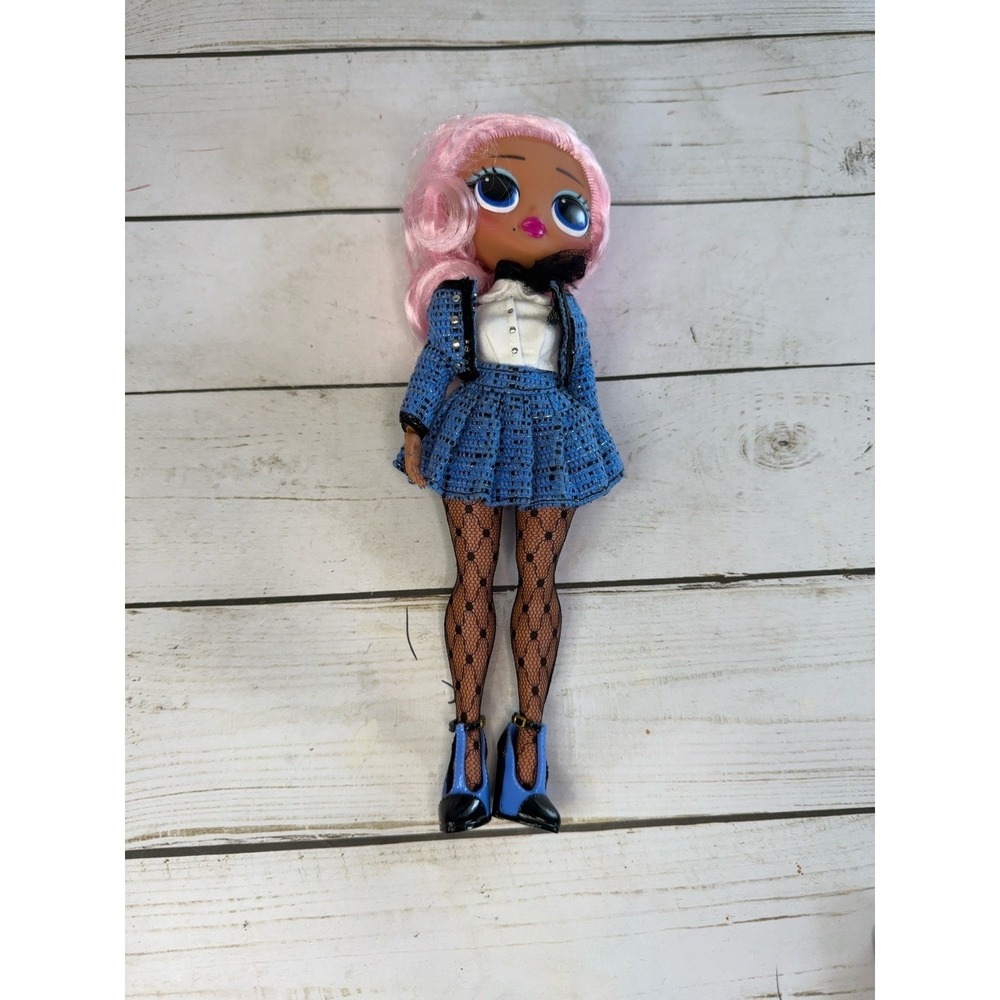 LOL Surprise OMG Uptown Girl Fashion Doll Pink Hair Fishnet Tights Outfit MGA